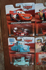 HUGE LOT OF LIGHTNING MCQUEEN, TOW-MATER & OTHER PIXAR CARS LMQ
