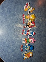 Jakks Pacific Sonic Figure lot 2.5in (7 figures) All In Mint Condition!