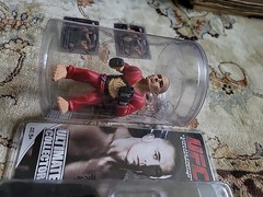 Georges St-Pierre GSP Figures UFC Belt Or Finger Ring W/ 2 Panini Prizm Cards