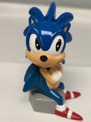 Vintage Sonic the Hedgehog hard plastic statue 5″ (1993 Sega)