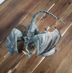 Mcfarlane’s Dragons Quest for the Lost King Komodo Clan Dragon Series 1