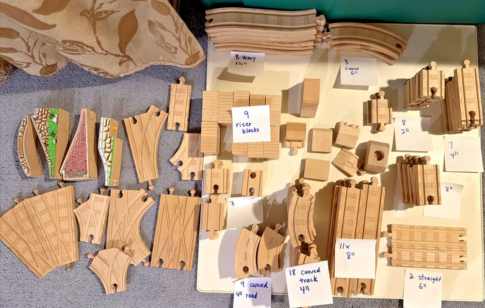 108 Piece Lot Thomas The Train Wooden Tracks Road Risers