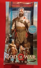 NECA Kratos Ultimate Collector’s God of War 1/4 Scale Action Figure 18″ Tall
