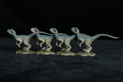 ITOY Juvenile Velociraptor Figure with Base Collections Dinosaur Model Gift Toys