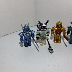 R0BL0X Toys Lot Of 5 Champions Collection Figures Only No Codes Playset