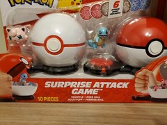Pokemon Surprise Attack Game New Poke Ball Premier Ball (Squirtle v Jigglypuff)