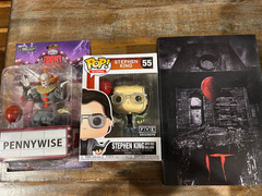 Stephen King IT PENNYWISE Lot Funko pop 55 Red Balloon FYE Toony Terrors NECA