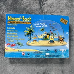 Universal Studios Despicable Me Minions On The Beach 7-Piece Wooden Play Set NEW