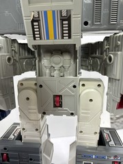 Vintage 1987 Transformers G1 Fortress Maximus Robot Headmaster