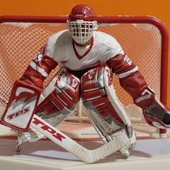 Figurine McFarlane NHL Series 2 Dominik Hasek White Regular Detroit Red Wings