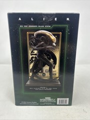 CultureFly Alien Xenomorph Deluxe “Big Chap” Statue 9″ Acrylic Background NEW