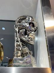 US Terminator Arnold T2 T800 1:1 Endoskeleton Resin Skull Bust Statue LED Eyes