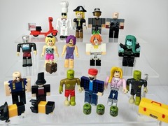 Roblox Lot 15 Mini Figures Heroes Apocalypse Rising Pizza Place Shark Bite