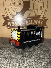MAVIS ! THOMAS FRIENDS TRAIN Diecast 2009 TAKE N PLAY ALONG ! CGI FACE