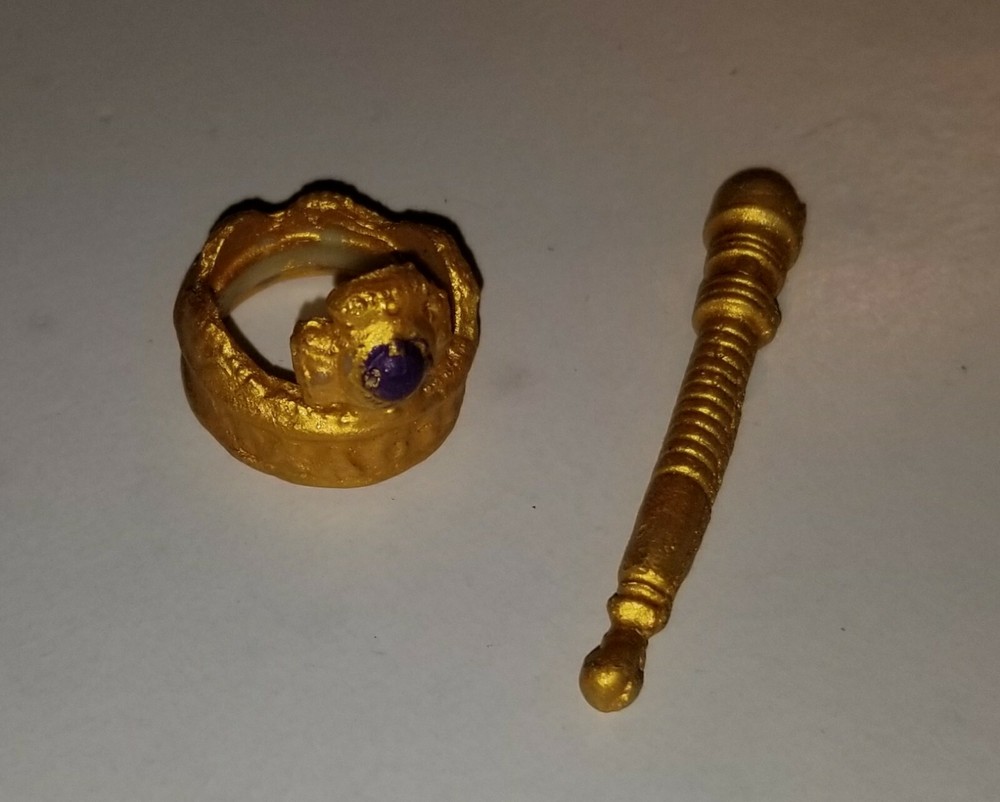 MACHO KING CROWN & SCEPTRE WWF SERIES 2 HASBRO REPRODUCTION REPLICA WWE REPRO