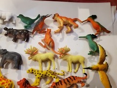 Lot of 21 Mini Wild zoo Animals, Birds, all different
