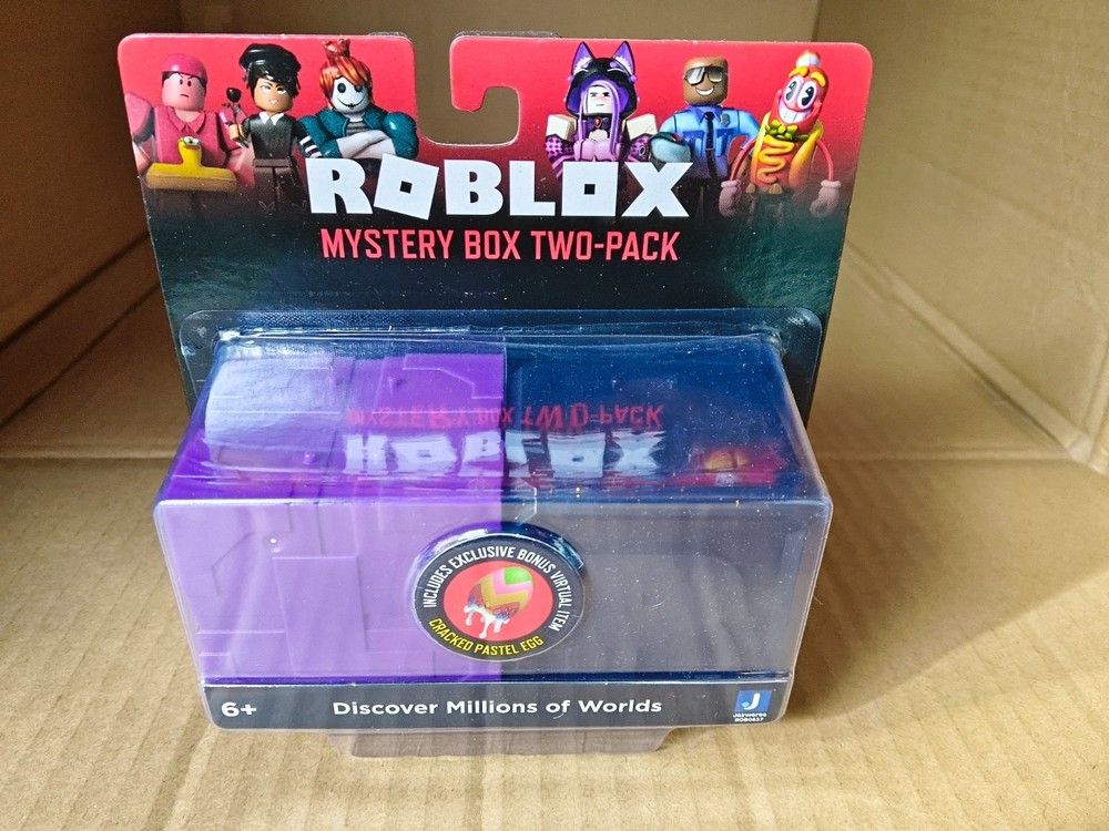 ROBLOX Series 9 & 11 Celebrity Action Figure MYSTERY Box Twin Pack Cube 3 CODES