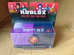 ROBLOX Series 9 & 11 Celebrity Action Figure MYSTERY Box Twin Pack Cube 3 CODES