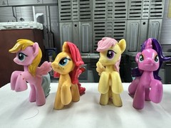 My Little Pony MLP G4 Mini Pony Shimmer Fluttershy Yellow Lot Of 8 Mini Figures