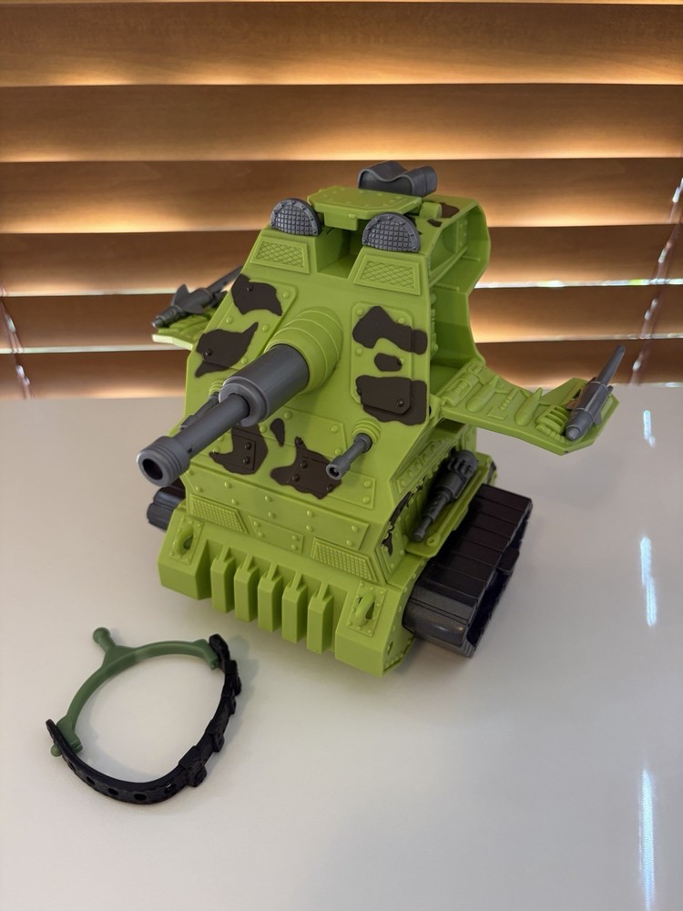 Vintage 1995 Mattel Street Sharks Shark Force Tank Used Complete