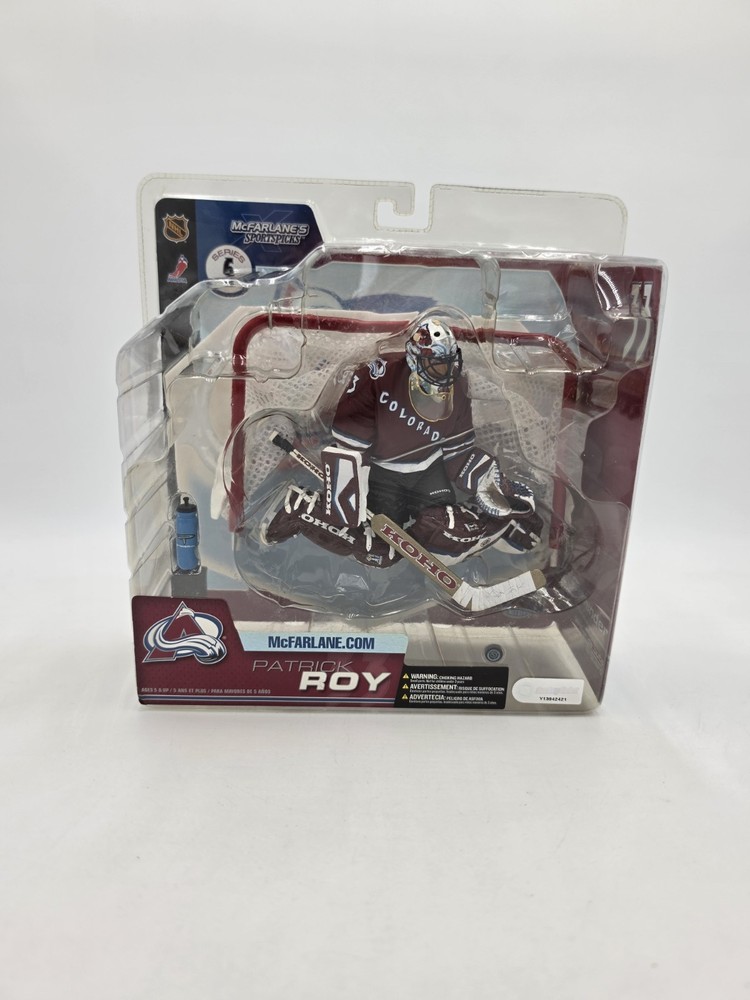 Patrick Roy McFarlane NHL Series 6 Colorado Avalanche Red Jersey Chase Variant