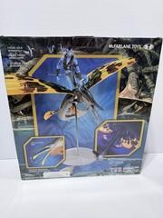 2 McFarlane Toys Avatar the Way of Water Skimwing 14″ & Tonowari Action Figures