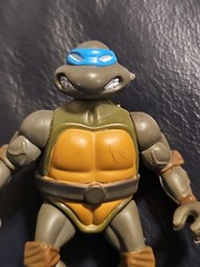 Playmates Teenage Mutant Ninja Turtles 2002 Donatello Mini Action Figure 2.25in