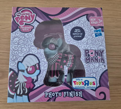 MY LITTLE PONY FRIENDSHIP IS MAGIC PONYMANIA PHOTO FINISH TOYS R US GEN 4 A8776