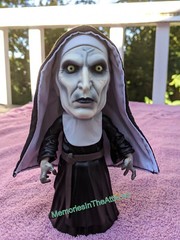 Mezco The Nun Deluxe Stylized 6-Inch Action Figure 2 Faces Valek The Conjuring