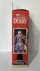 NECA – Welcome To Derry – Ultimate Pennywise – NIB