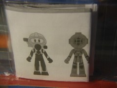 Roblox DevSeries Shark Bite 2: Shark Cage Figure Set + Exclusive Virtual Code