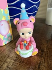Sonny Angel Happy Birthday Pink Bear With Cake 100% Authentic New Open Box .