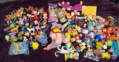 Mix Lot Of Toys Disney, Tmnt, Pokémon,Marvel ,Arnold , Pac Man Ect