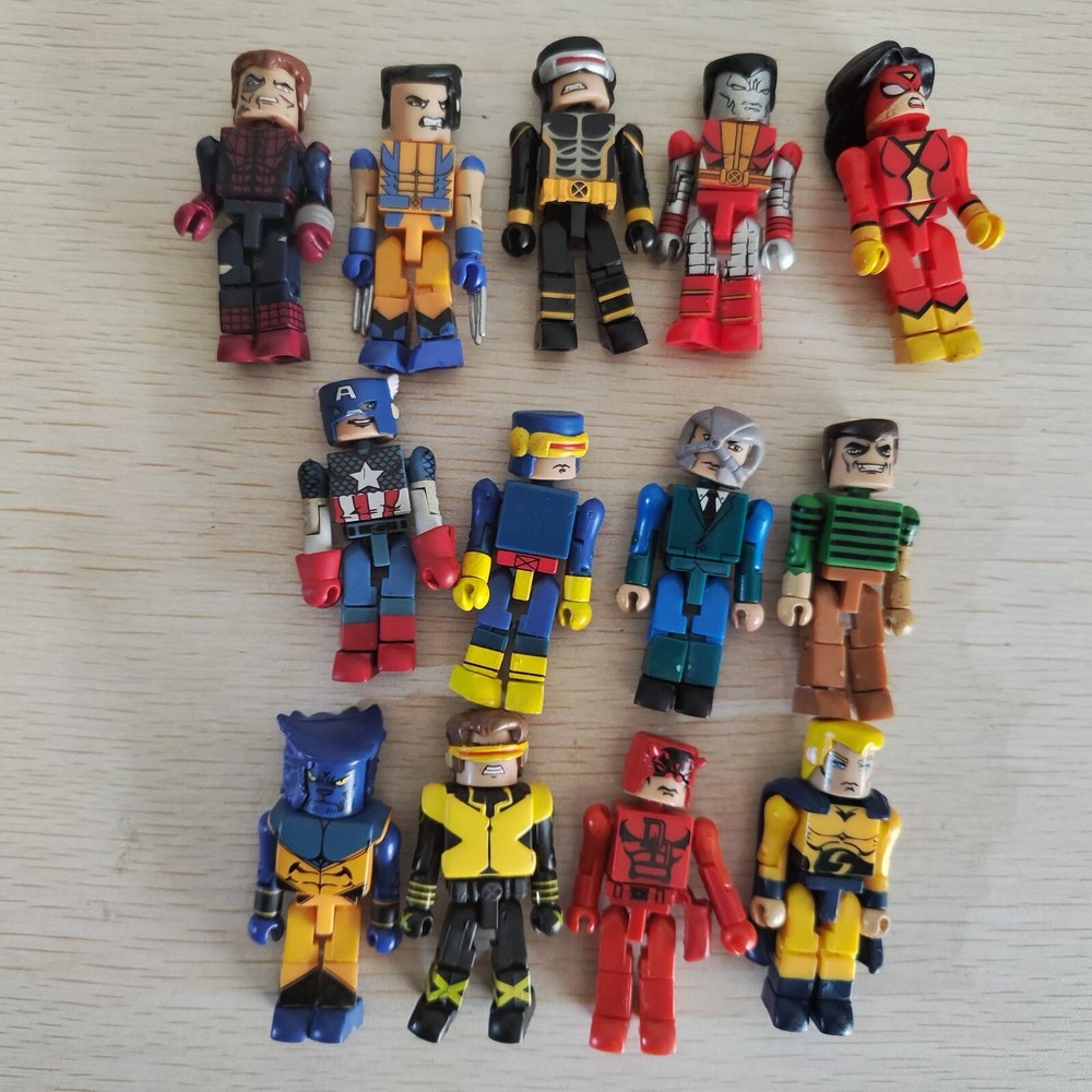 Lot 13 Marvel Minimates Spiderman Wolverine Captain Spider-woman Beast Sandman