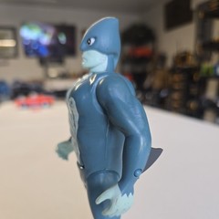 TIGERSHARKS MAKO 1986 Action Figure works great. vintage telepix clean