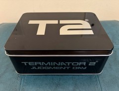 T2 Terminator Collector Tin Cube Figures Judgment Day with Bike – RARE