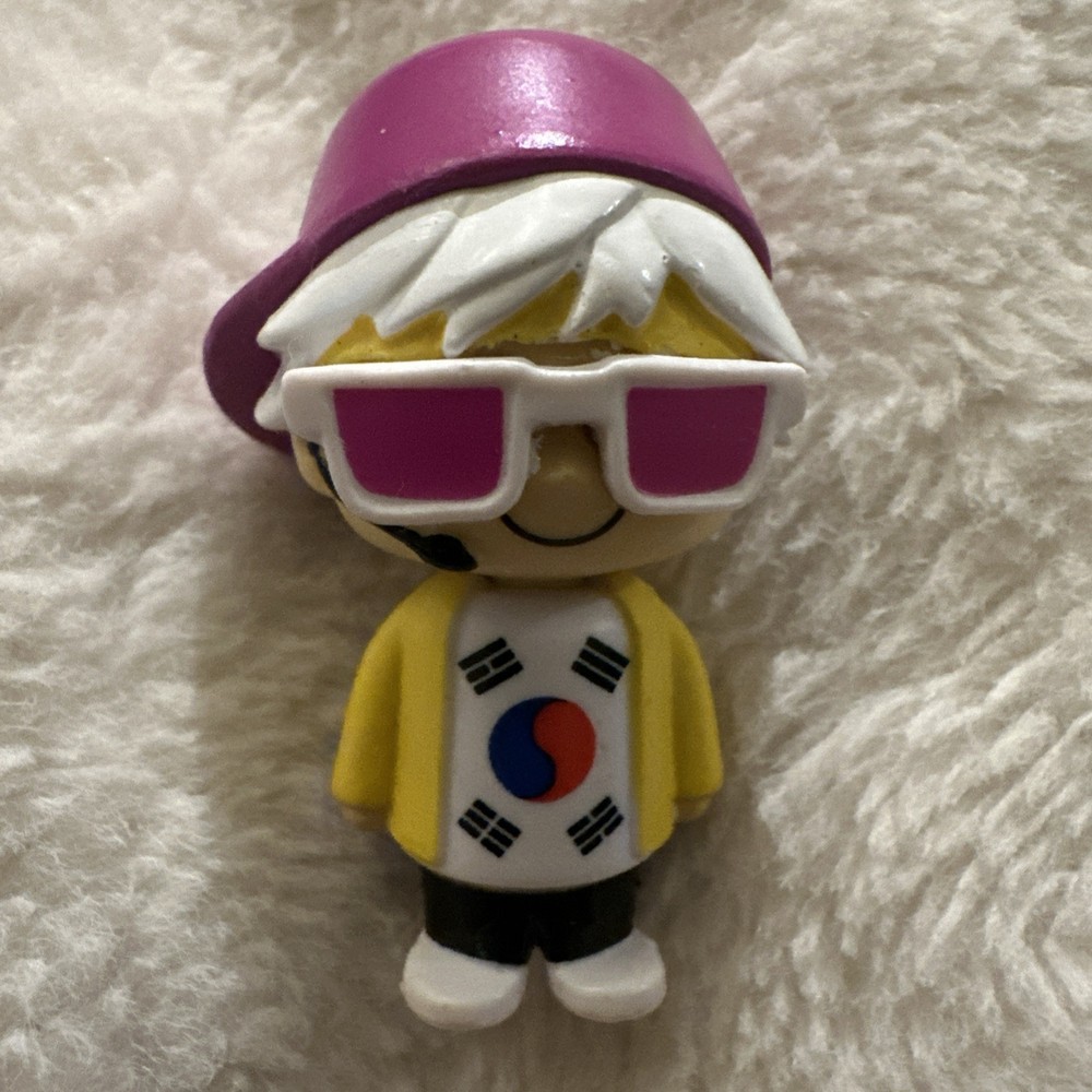 Ryan’s World World Tour South Korea Ryan 2″ Collectible Figure Rare B2