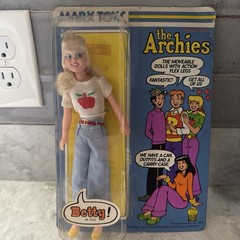 1975 Marx Toys The Archies BETTY 9″ Action Figure New Fast Ship