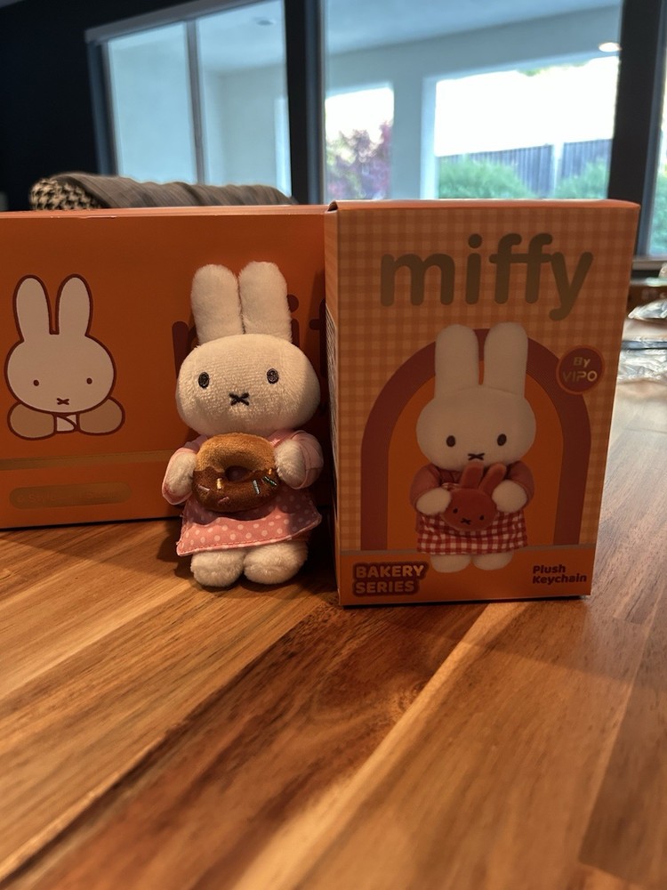 Authentic Vipo Miffy Bakery Series Miffy With Donut Plush Keychain Brand New!