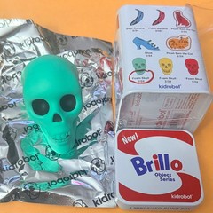 Kidrobot ANDY WARHOL OBJECT SERIES Mini Sized Blind Box With BRILLO TIN CAN