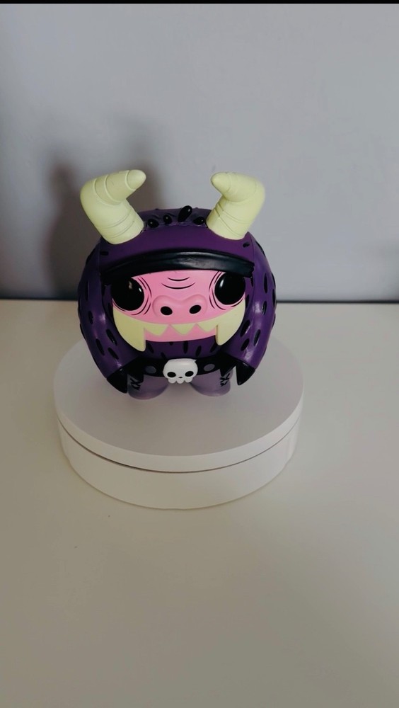 cartoon network Funko pop #943 eduardo Flocked exclusive vinyl foster home for