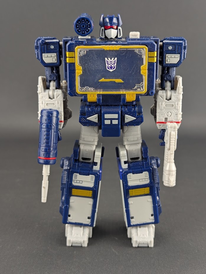 Transformers Legacy United Soundwave ONLY Hasbro WFC Earthrise Voyager