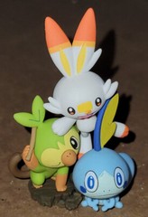 POKEMON OFFICIALLY LICENSED NINTENDO GROOKEY, SCORBUNNY & SOBBLE 2.5″ FIGURE