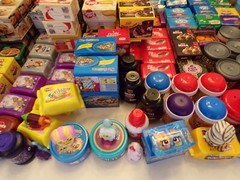 Shopkins Real Littles Branded Food~1″ Miniature~10 Random Pieces~Box Happy Face