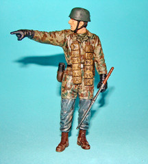 1:16 Scale Torro WWII German Paratrooper Commander Friedrich Steinhauer Figure