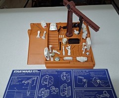 Kenner Star Wars Droid Factory with incomplete Droid parts and manual