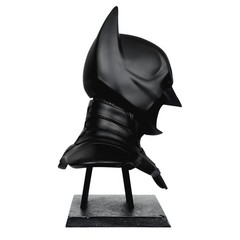 McFarlane Toys – DC Direct Batman: The Dark Knight (2008) Cowl Replica 1:1 Scale