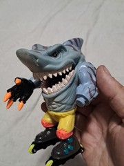 VINTAGE 1994 MATTEL STREET SHARKS BLADES ACTION FIGURE STREEX ROLLER See Pics