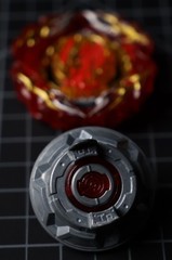 Prominence Phoenix .Tp Metal Universe-10 B-191 Beyblade Burst Takara Tomy #1 May
