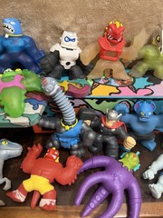 25 Heroes of Goo Jit Zu Toys & Action Figures